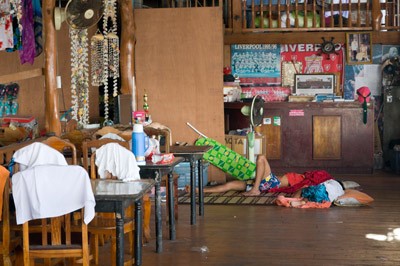 http://www.urbantravelblog.com/wp-content/uploads/2012/04/Ko-Panyi-thailand.jpg